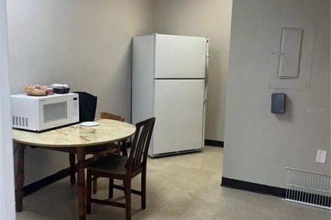 Propiedad comercial en alquiler en Jensen Beach, Florida, 16273.69 m2 № 1553728 - foto 11