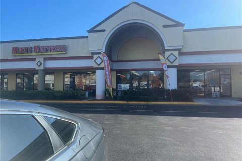 Propiedad comercial en alquiler en Jensen Beach, Florida, 16273.69 m2 № 1553728 - foto 1