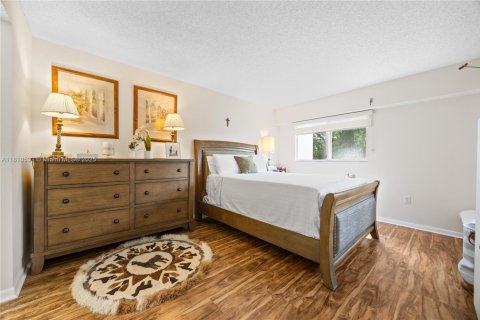 Condo in Pembroke Pines, Florida, 2 bedrooms  № 1790582 - photo 3