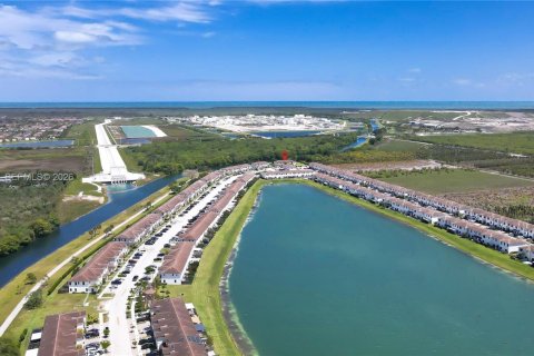 Touwnhouse à vendre à Cutler Bay, Floride: 3 chambres, 124.02 m2 № 2068263 - photo 16