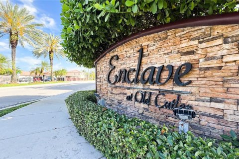 Touwnhouse à Cutler Bay, Floride 3 chambres, 124.02 m2 № 2068263