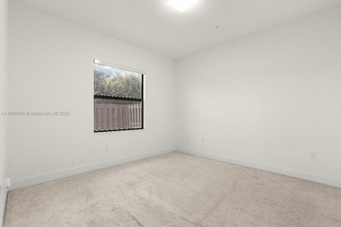 Condominio en alquiler en Doral, Florida, 2 dormitorios № 1952058 - foto 17