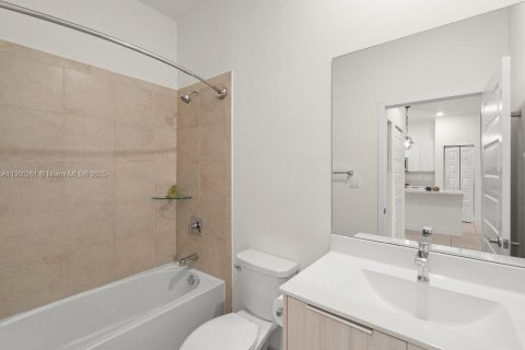 Condominio en alquiler en Doral, Florida, 2 dormitorios № 1952058 - foto 22