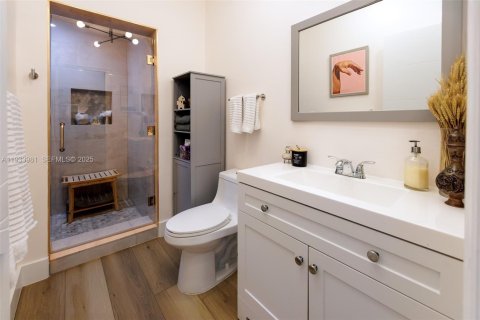Casa en venta en Miami, Florida, 4 dormitorios, 152.64 m2 № 1992219 - foto 12