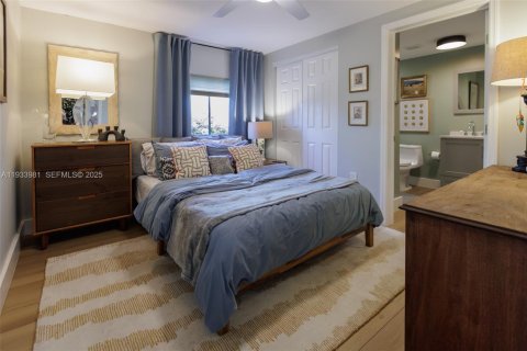 Casa en venta en Miami, Florida, 4 dormitorios, 152.64 m2 № 1992219 - foto 14