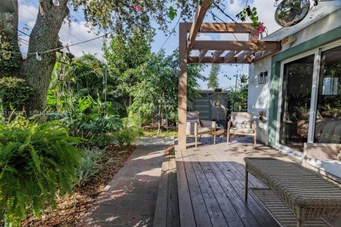 Casa en venta en Miami, Florida, 4 dormitorios, 152.64 m2 № 1992219 - foto 21