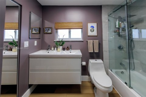 Casa en venta en Miami, Florida, 4 dormitorios, 152.64 m2 № 1992219 - foto 18