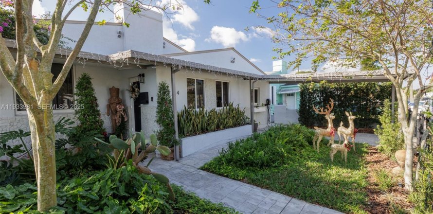 Casa en Miami, Florida 4 dormitorios, 152.64 m2 № 1992219
