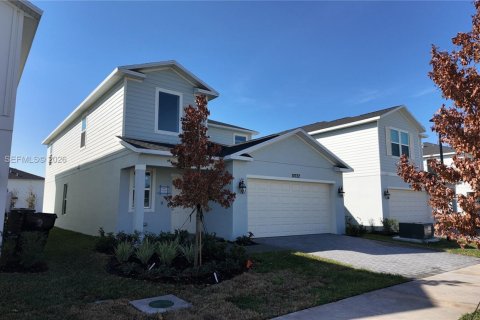 House in Port St. Lucie, Florida 5 bedrooms, 216.09 sq.m. № 2043090 - photo 4