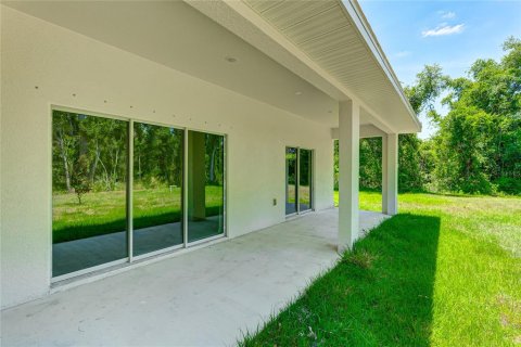 House in North Port, Florida 3 bedrooms, 139.91 sq.m. № 2196162 - photo 5