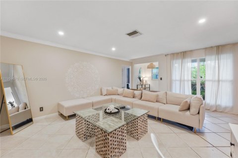 Casa en venta en Fort Lauderdale, Florida, 3 dormitorios, 182 m2 № 2020102 - foto 4
