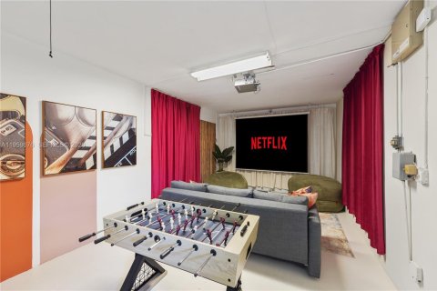 Casa en venta en Fort Lauderdale, Florida, 3 dormitorios, 182 m2 № 2020102 - foto 9