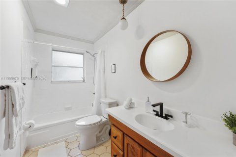 Casa en venta en Fort Lauderdale, Florida, 3 dormitorios, 182 m2 № 2020102 - foto 15