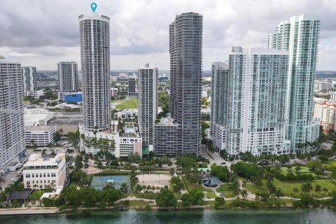 Copropriété à louer à Miami, Floride: 46.73 m2 № 2055652 - photo 1