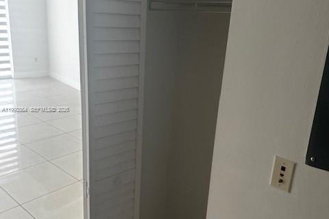 Copropriété à louer à Miami, Floride: 46.73 m2 № 2055652 - photo 13