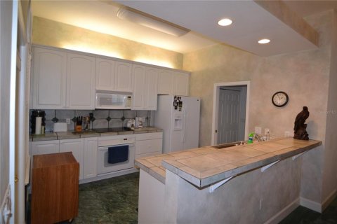 Villa ou maison à louer à Gainesville, Floride: 3 chambres, 162.76 m2 № 2122425 - photo 23