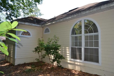 Villa ou maison à louer à Gainesville, Floride: 3 chambres, 162.76 m2 № 2122425 - photo 29