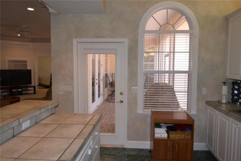Villa ou maison à louer à Gainesville, Floride: 3 chambres, 162.76 m2 № 2122425 - photo 5