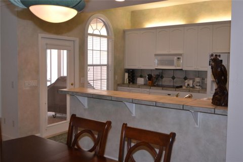 Villa ou maison à louer à Gainesville, Floride: 3 chambres, 162.76 m2 № 2122425 - photo 4