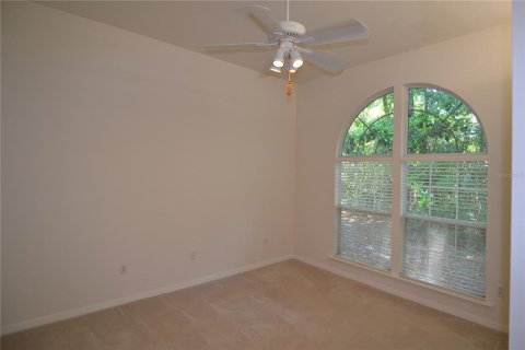 Villa ou maison à louer à Gainesville, Floride: 3 chambres, 162.76 m2 № 2122425 - photo 13