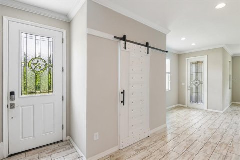 Townhouse in Tampa, Florida 3 bedrooms, 172.05 sq.m. № 2157978 - photo 3