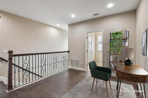 Townhouse in Tampa, Florida 3 bedrooms, 172.05 sq.m. № 2157978 - photo 18