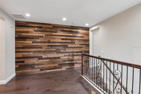 Townhouse in Tampa, Florida 3 bedrooms, 172.05 sq.m. № 2157978 - photo 17