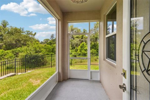 Townhouse in Tampa, Florida 3 bedrooms, 172.05 sq.m. № 2157978 - photo 11