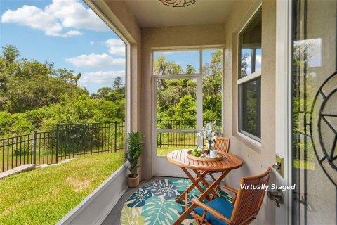Townhouse in Tampa, Florida 3 bedrooms, 172.05 sq.m. № 2157978 - photo 10