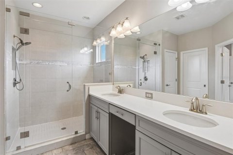 Townhouse in Tampa, Florida 3 bedrooms, 172.05 sq.m. № 2157978 - photo 29