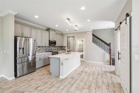 Townhouse in Tampa, Florida 3 bedrooms, 172.05 sq.m. № 2157978 - photo 16