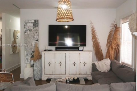 Villa ou maison à louer à Miami, Floride: 3 chambres № 2066579 - photo 13