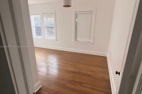 Villa ou maison à louer à Miami, Floride: 3 chambres № 2066579 - photo 9