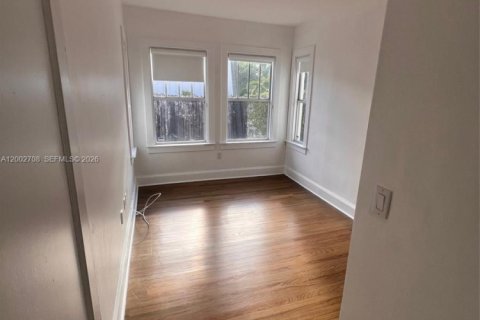 Villa ou maison à louer à Miami, Floride: 3 chambres № 2066579 - photo 8