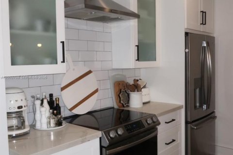 Villa ou maison à louer à Miami, Floride: 3 chambres № 2066579 - photo 17