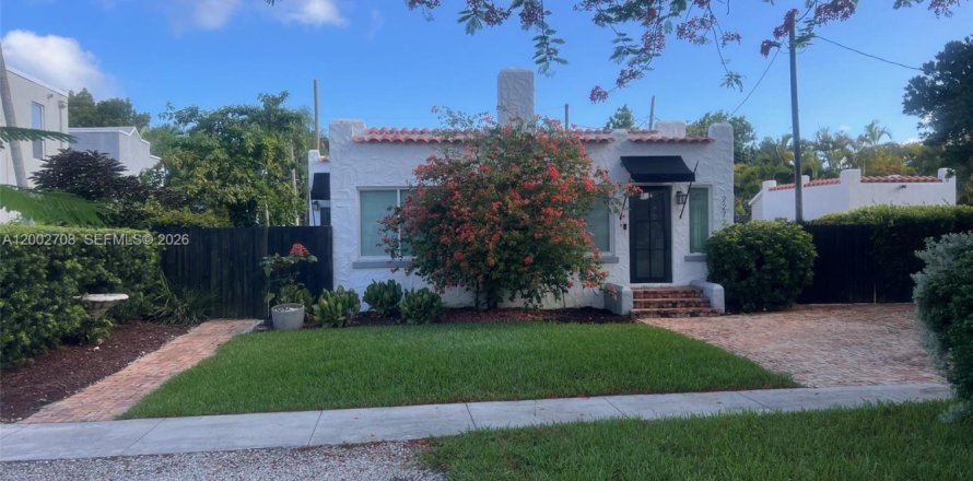 Villa ou maison à Miami, Floride 3 chambres № 2066579