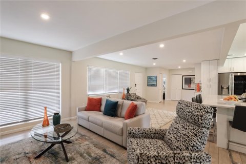 Casa en alquiler en Sarasota, Florida, 2 dormitorios, 109.44 m2 № 1755159 - foto 10