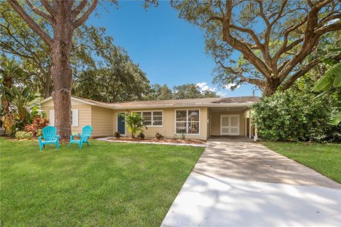 Casa en alquiler en Sarasota, Florida, 2 dormitorios, 109.44 m2 № 1755159 - foto 1