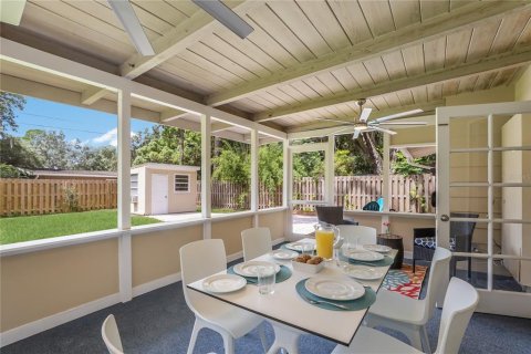 Casa en alquiler en Sarasota, Florida, 2 dormitorios, 109.44 m2 № 1755159 - foto 18