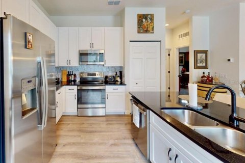 Casa en venta en Sarasota, Florida, 3 dormitorios, 141.4 m2 № 1552836 - foto 8