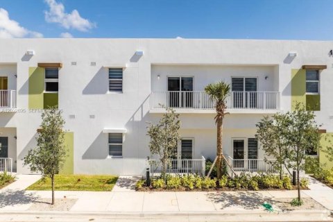 Appartement à louer à Hallandale Beach, Floride: 2 chambres № 2382671 - photo 19