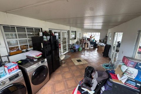 Adosado en venta en Miami, Florida, 3 dormitorios, 94.3 m2 № 1938547 - foto 14
