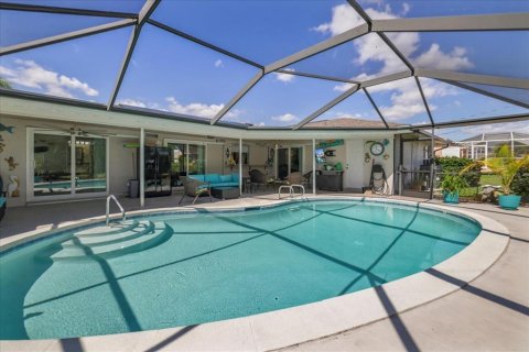 Villa ou maison à vendre à Cape Coral, Floride: 3 chambres, 161.84 m2 № 1755011 - photo 26