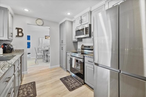 Villa ou maison à vendre à Cape Coral, Floride: 3 chambres, 161.84 m2 № 1755011 - photo 5