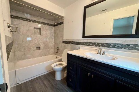 Villa ou maison à louer à Tampa, Floride: 3 chambres, 118.45 m2 № 2406910 - photo 21