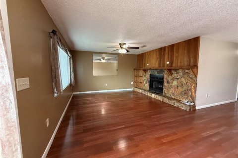 Villa ou maison à louer à Tampa, Floride: 3 chambres, 118.45 m2 № 2406910 - photo 7