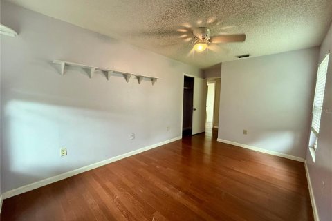 Villa ou maison à louer à Tampa, Floride: 3 chambres, 118.45 m2 № 2406910 - photo 25