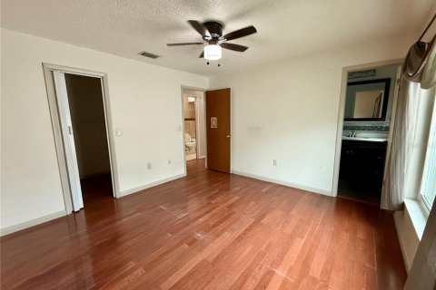 Villa ou maison à louer à Tampa, Floride: 3 chambres, 118.45 m2 № 2406910 - photo 20