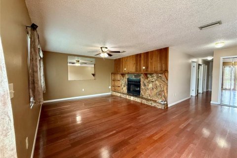Villa ou maison à louer à Tampa, Floride: 3 chambres, 118.45 m2 № 2406910 - photo 6