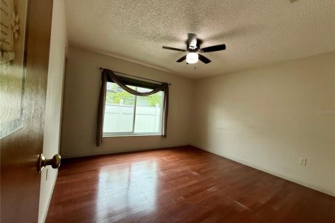 Villa ou maison à louer à Tampa, Floride: 3 chambres, 118.45 m2 № 2406910 - photo 19